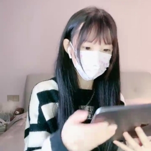 黎酱不爱吃青菜@清纯小萝莉 第三弹[12V7.17G]