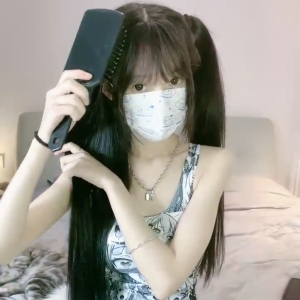 黎酱不爱吃青菜@清纯小萝莉 第三弹[12V7.17G]